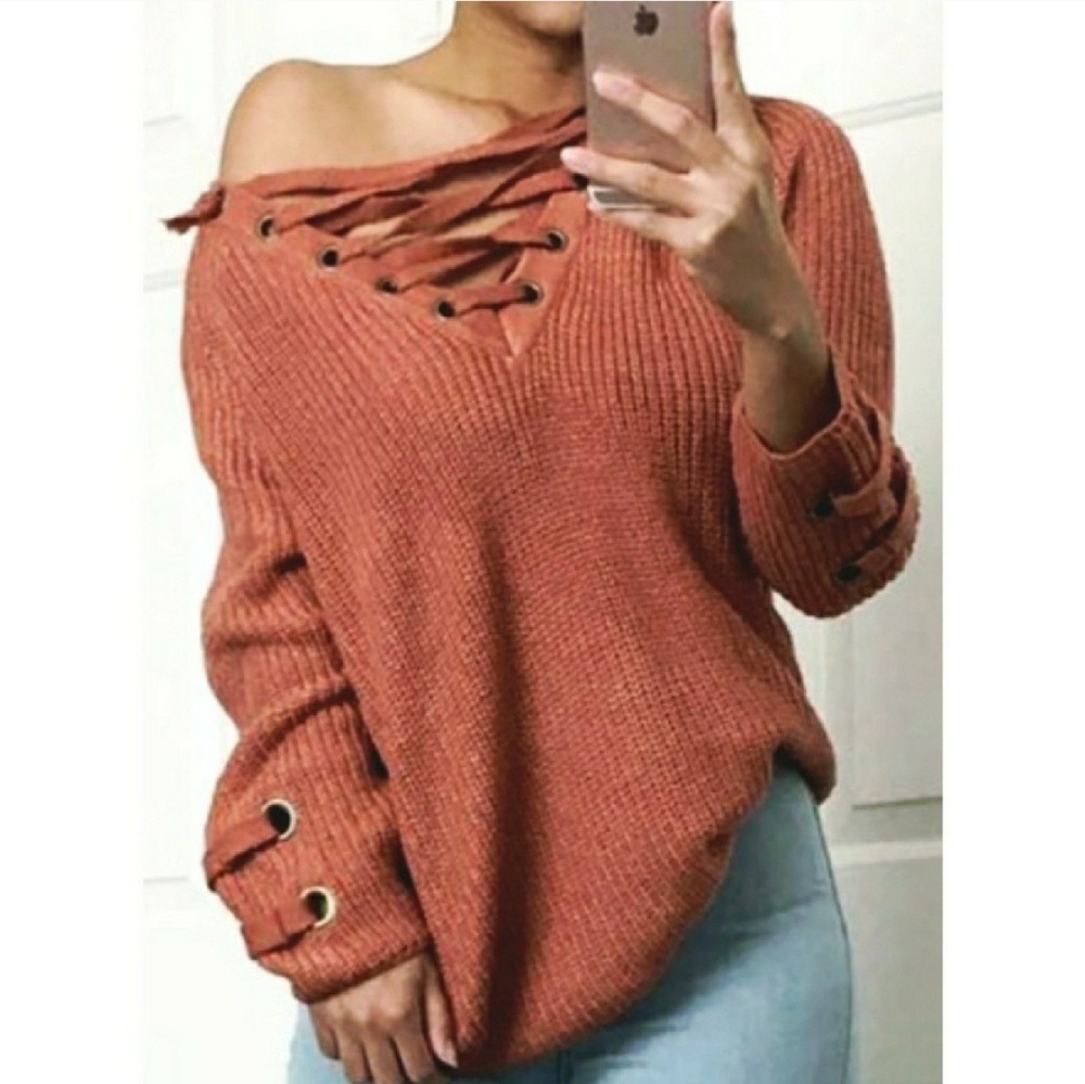 HP||⭐HOTTEST STYLE LACE UP CHUNKY KNIT SWEATER - Picture 5 of 7